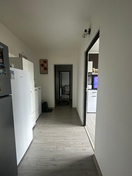 Drumul Taberei, 2 camere 50 mp, zona Plaza.